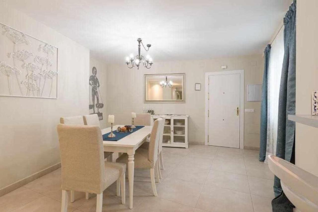 Apartamento Premium Junto A Catedral Malaga Exterior photo
